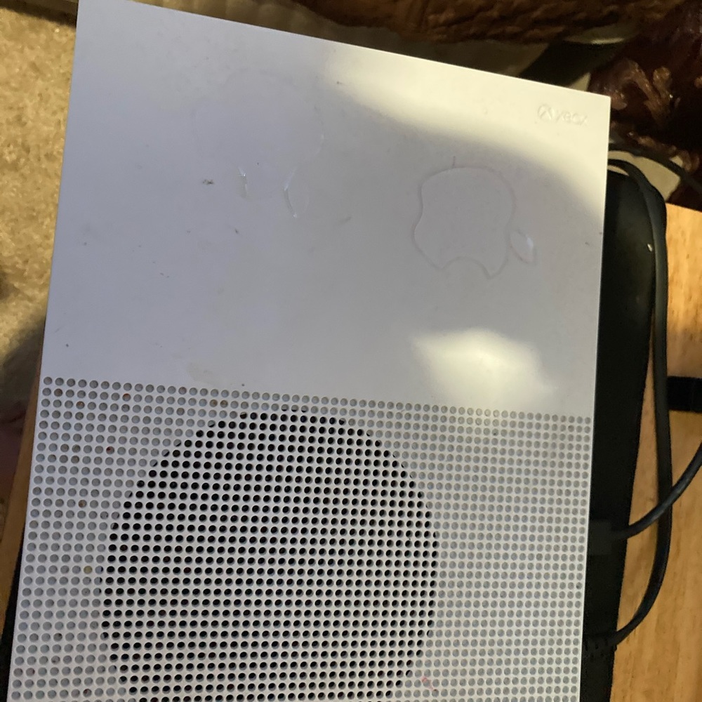 Xbox One S - Picture 5 of 6